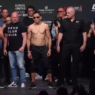 😎
