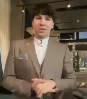 😁