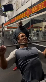💪