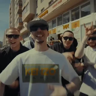😎