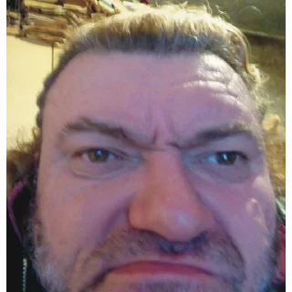 😐
