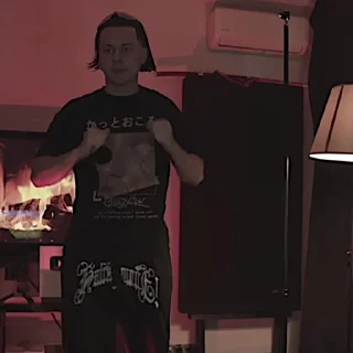 🕺