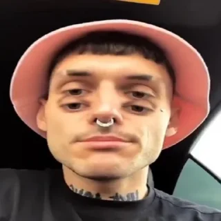 👀