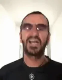 👹