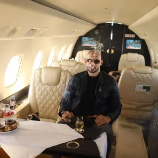 ✈️