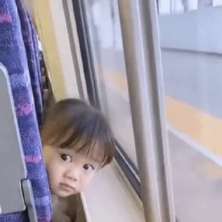 👧