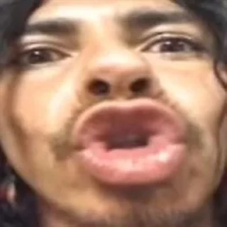 😘