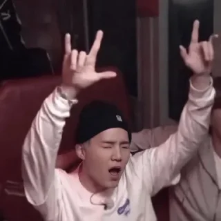 🤘