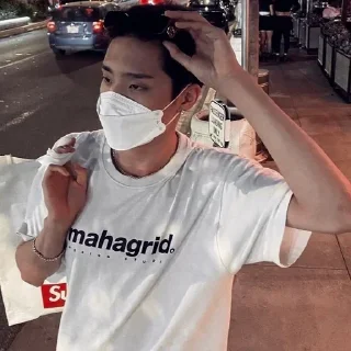 😎
