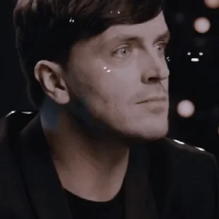 😑