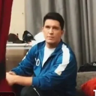 🤨