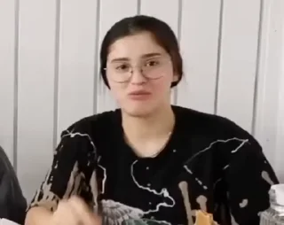 😂
