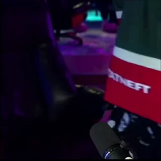 🤼