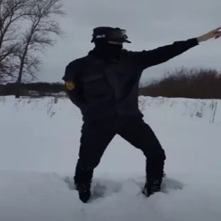 🕺