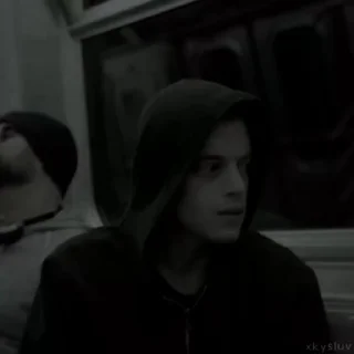 😱