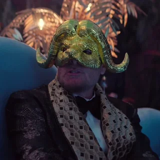👑