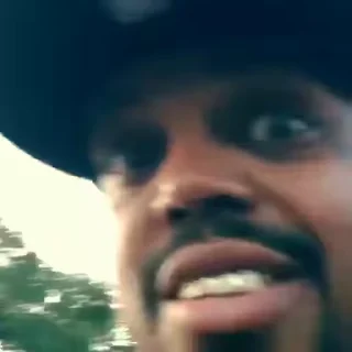 😳