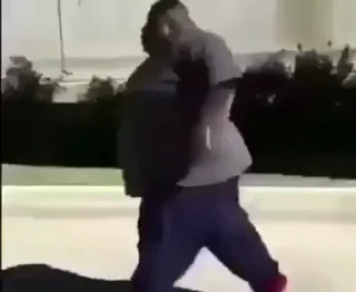 😂