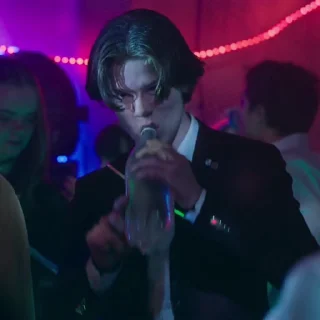 👑