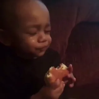 😭