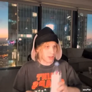 😲