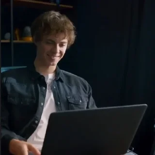 💻