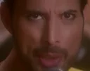 😠