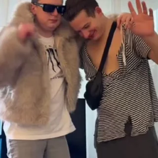 🕺