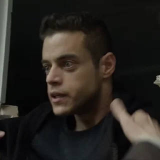 😠