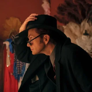 🎩