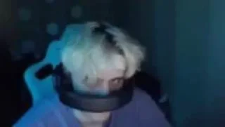 😐