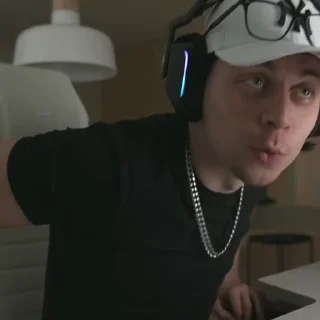 🤯