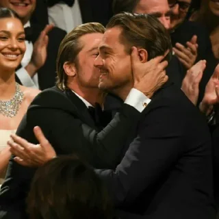 😘