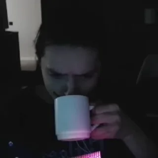 🫥