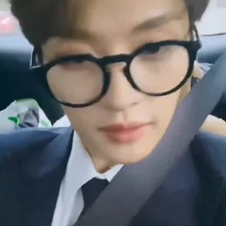 🤩