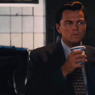 😠