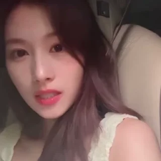 👀