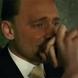 😭