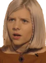 😨