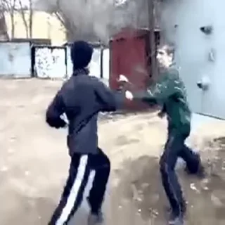 😡