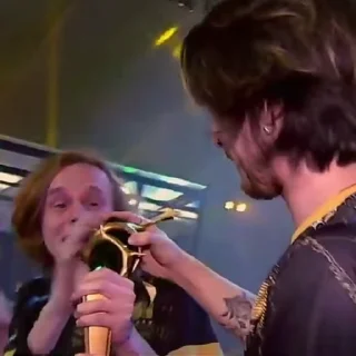 🏆
