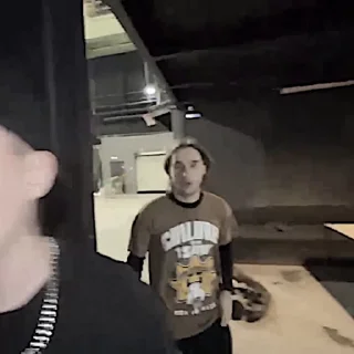 😲