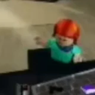 😈