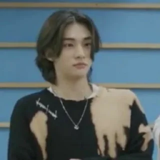 😳