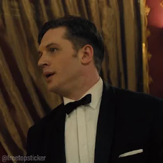 😨