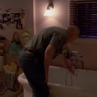 🔨