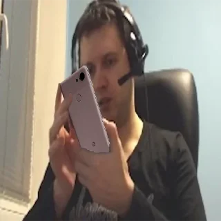 🗿