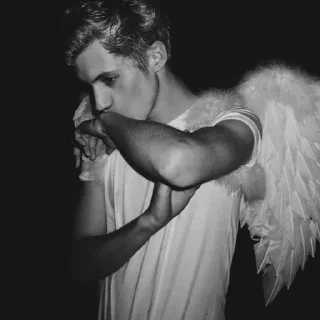 Troye Sivan @stickersb2b