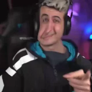 😂
