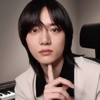 🤨